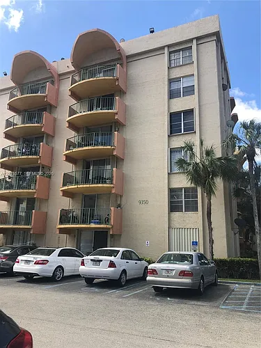 9350 Fontainebleau Blvd Photo 1