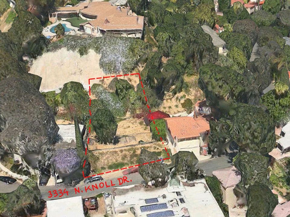 2nd image of 3334 N Knoll Dr