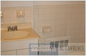 3rd image of 248 E 78th St