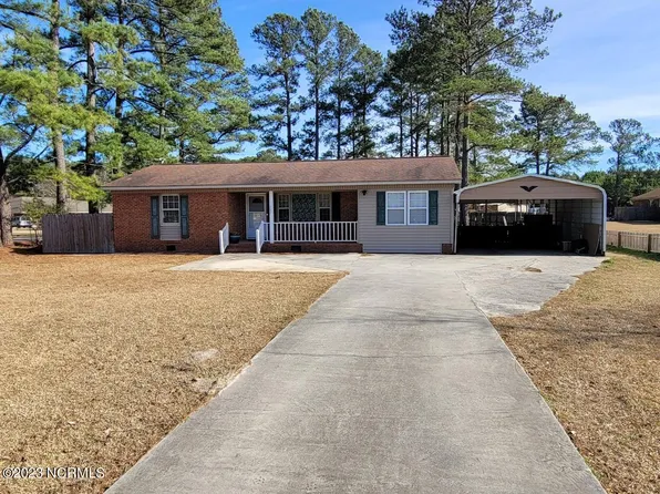 602 5th Street, Bladenboro, NC 28320