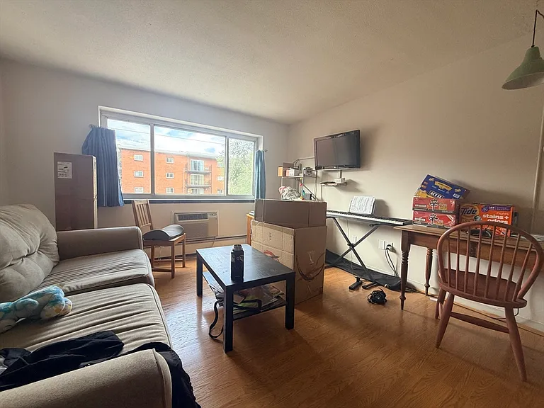 239 Kelton St #44 — Photo 5