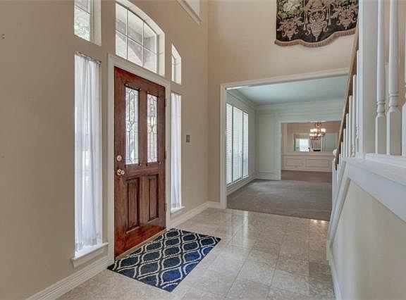 4th image of 2102 Bluebonnet Dr