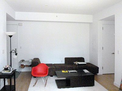3rd image of 247 W 46th St APT 1905