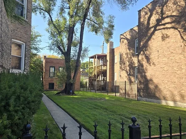 7204 S Rhodes Ave, Chicago, IL 60619