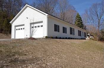 Lovely ranch on private parcel!