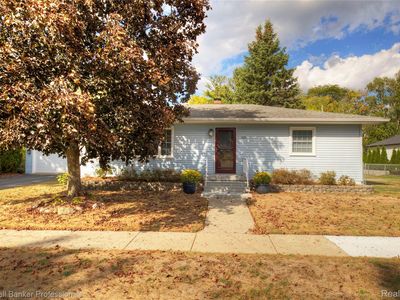 225 E Shadbolt St, Lake Orion, MI, 48362
