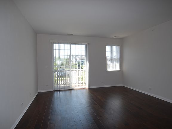 3rd image of 260 Rosehall Dr Unit 210