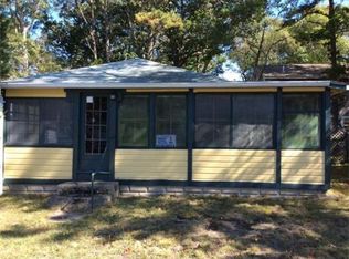 17 Gardonia St, Wareham, MA 02571