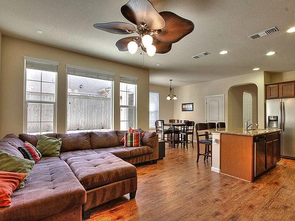 5th image of 116 Talmont Cir