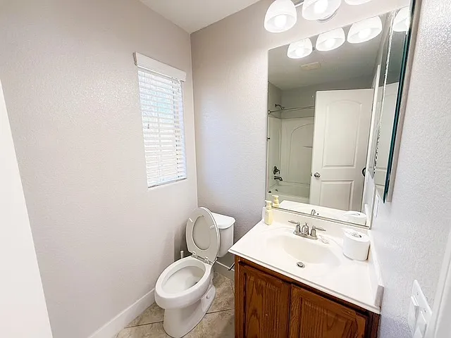 Guests Bath