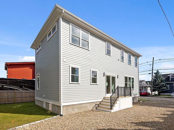 5th image of 30 Emerald Rd #30