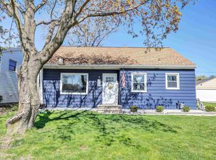 2238 Center St, Green Bay, WI 54304