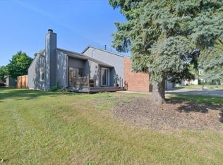 801 Mendota Dr, Champaign, IL 61820