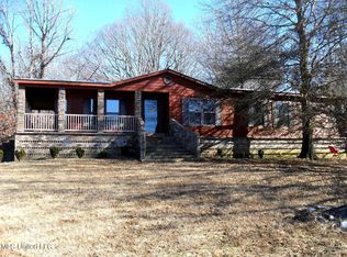 102 Longview Dr, Coldwater, MS 38618