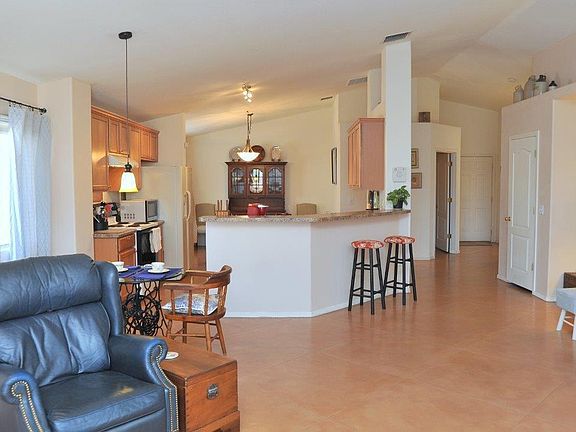 5th image of 7414 S Pacific Willow Dr