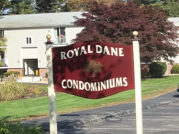 5 Royal Dane Dr APT 45, Marshfield, MA 02050