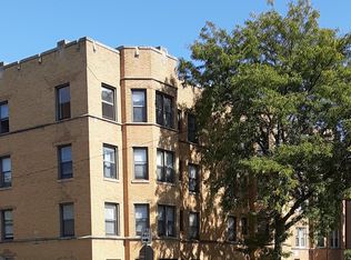 6949 S Paxton Ave APT 2C, Chicago, IL 60649