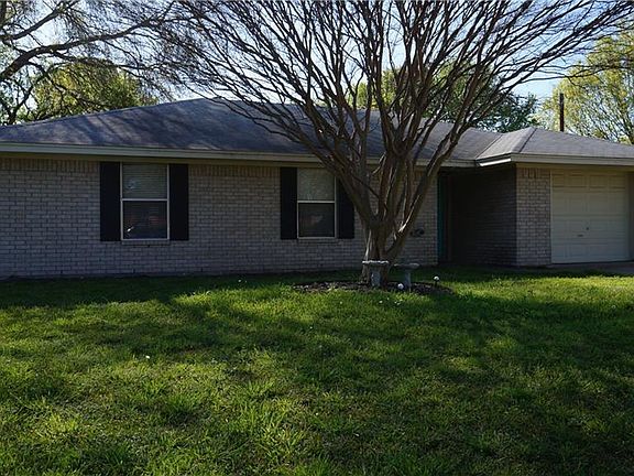 2nd image of 616 Oakridge Cir