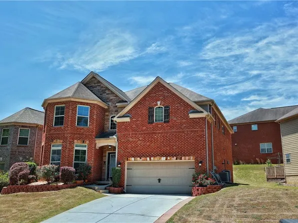 5887 Stow Dr, Tucker, GA 30084