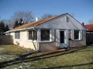 10116 Harnew Rd E, Oak Lawn, IL 60453