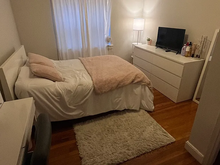 65 Chiswick Rd #5 — Photo 10