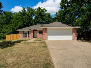 2402 Jaguar Ct, Bryan, TX 77807