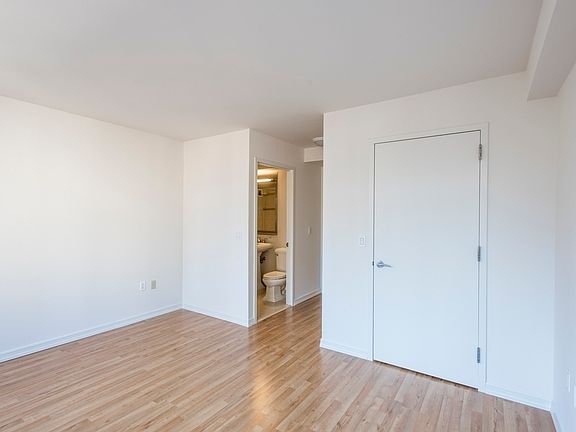 3rd image of 400 W 55th St APT 12D