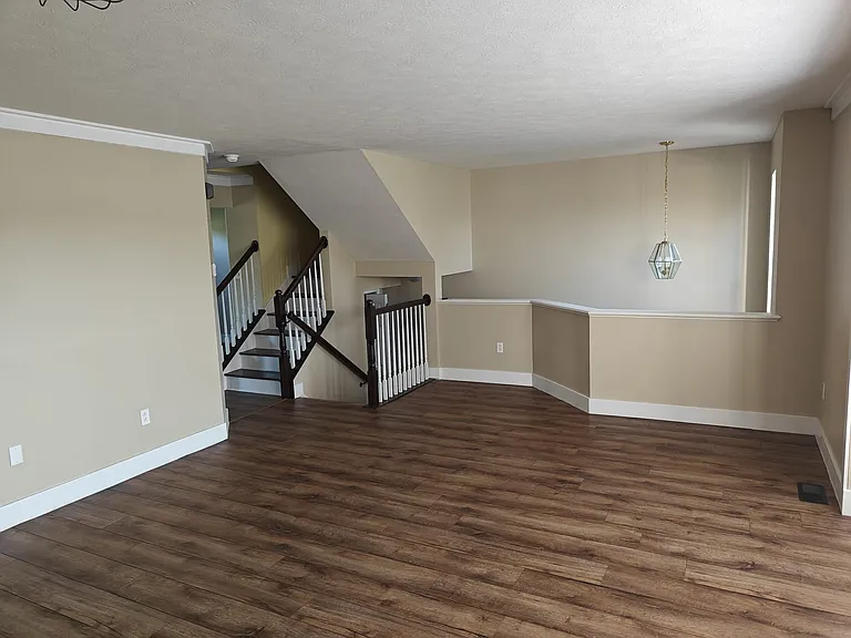 8703 Lost Valley Dr — Photo 4