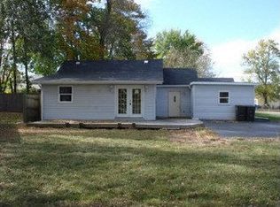 42522 N Lake Ave, Antioch, IL 60002