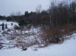 4 Tucker Pond Ct, Troy, NY 12182