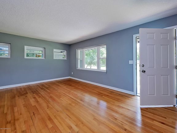 3rd image of 313 TIDEWATER Circle W