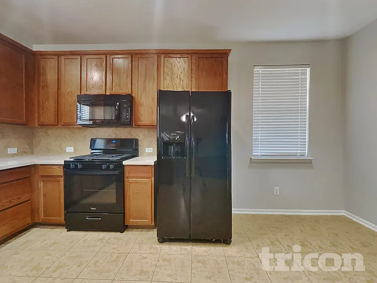 1015 Blair Field Ln — Photo 6