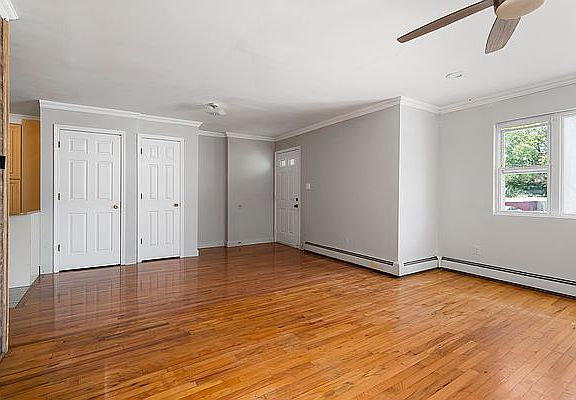 4th image of 179-13 146th Dr Floor 1