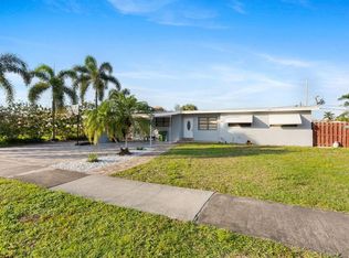 336 Ponte Vedra Rd, Palm Springs, FL 33461