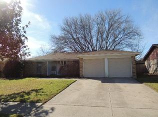 6905 Bennington Dr, Watauga, TX 76148