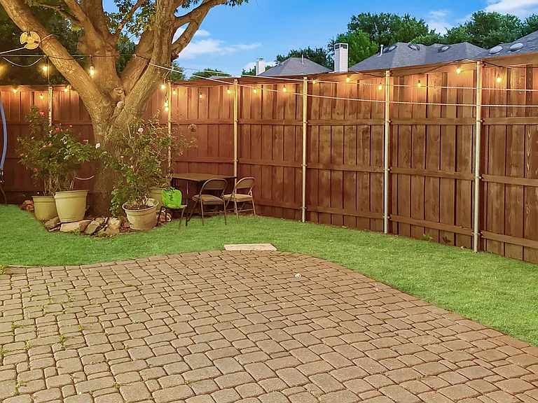 7848 Ravens Cliff Dr — Photo 35