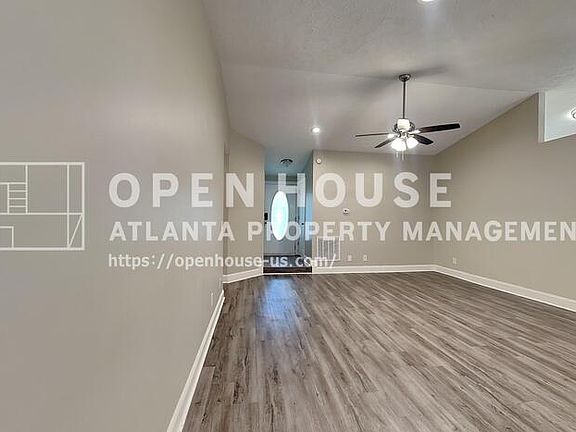 3rd image of 213 Brolley Woods Dr
