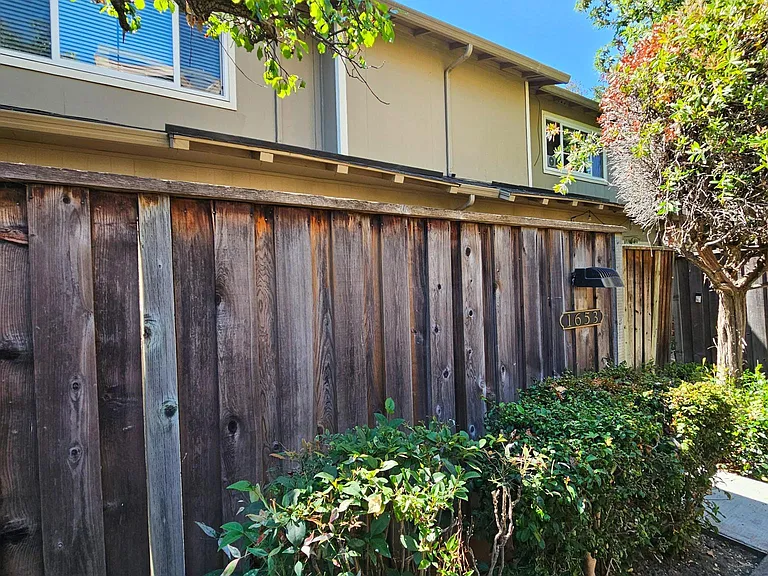 1653 Kentfield Ave — Photo 32