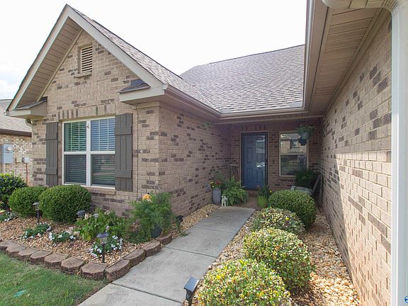 4th image of 272 Fenrose Dr