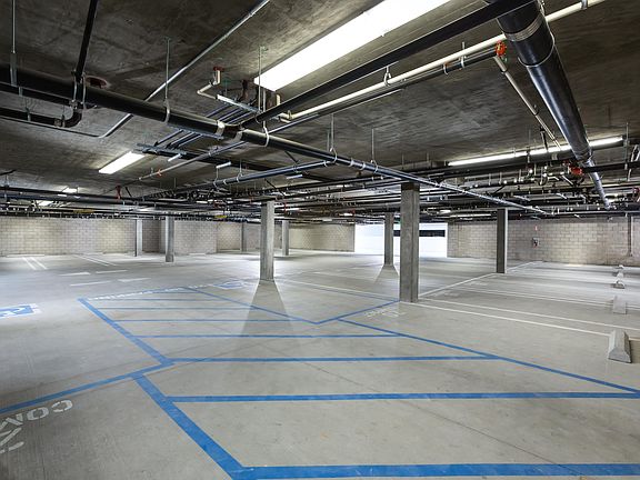 3rd image of 5229 Willowcrest Ave #408