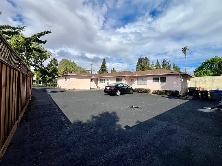 1909 San Ramon Ave #3 — Photo 31