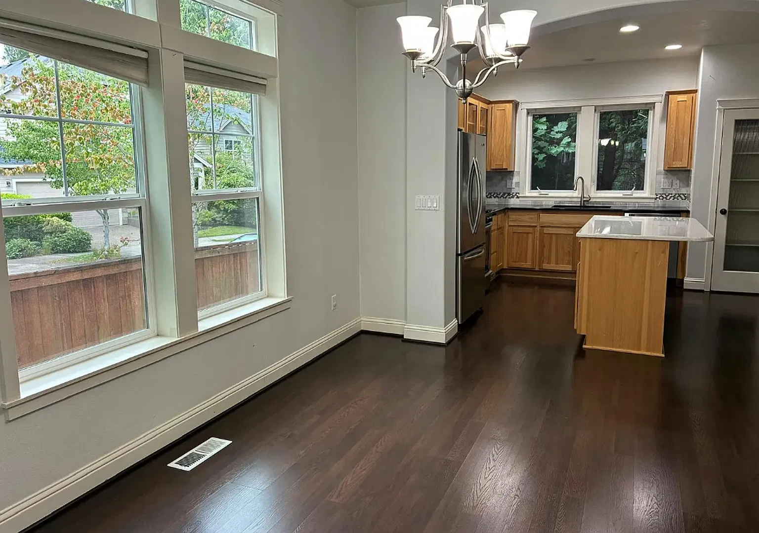 Beautiful 4 BD | 2.5 BA | Single-Family Home in Orenco | Heart of Hillsboro | Minutes to Intel, N... — Photo 3
