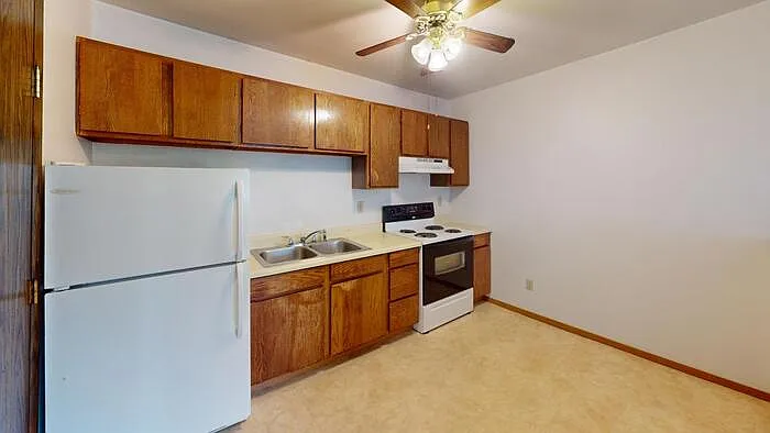 1 bed, 1.0 bath, $650 — Photo 1