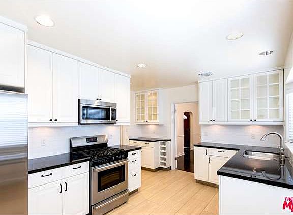 4th image of 8511 Naylor Ave