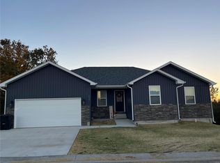 132 La Vista Dr, Waynesville, MO 65583