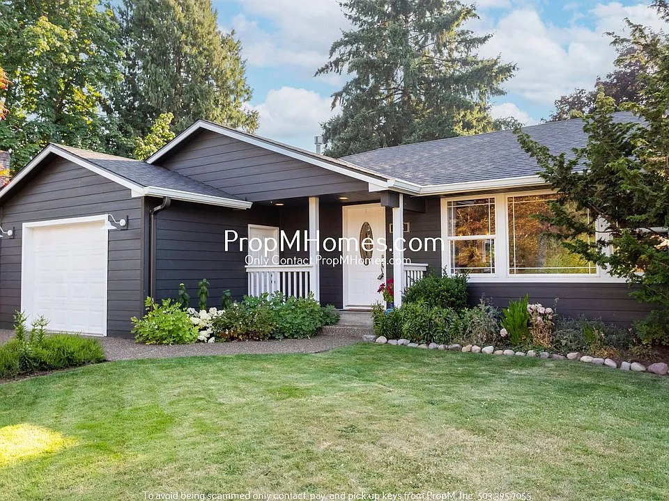 503 NE Birchwood Ter