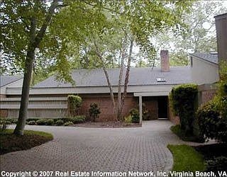 1st image of 240 W Tazewells Way