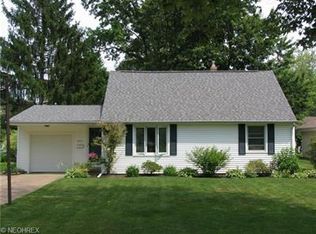 227 Fairfield Rd, Avon Lake, OH 44012