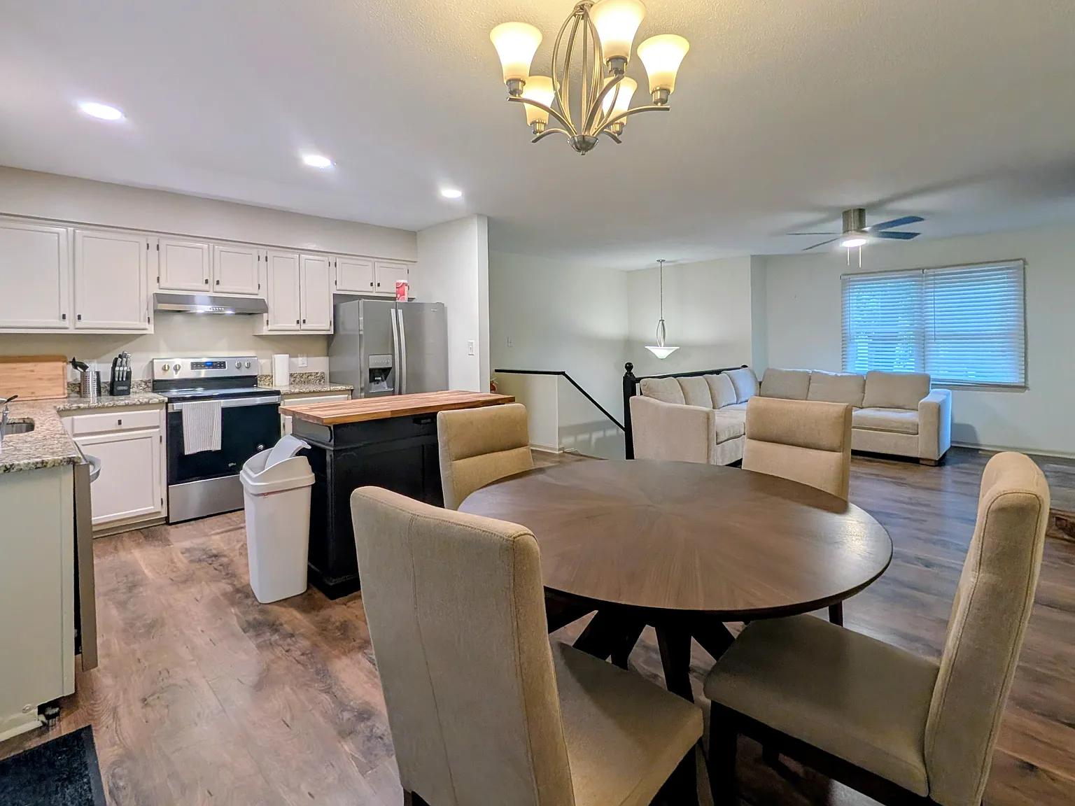 6 bed, 2311 sqft, $700 — Photo 3