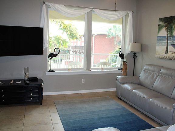 2nd image of 5909 Padre Blvd